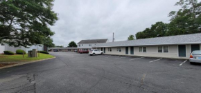 Town & Country Inn